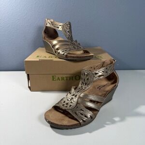 Earth Origins Kingsley Platinum Metallic Wedge Sandals Womens 7M 2015S